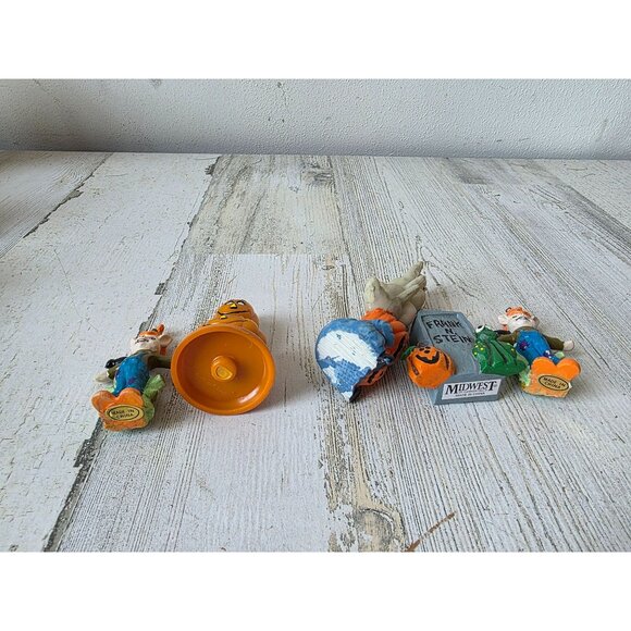 Vintage Halloween village ghost scarecrow tombstone pumpkin accessories set - Picture 5 of 5